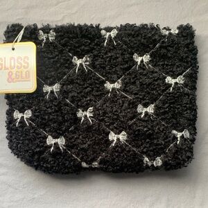 NEW WTAGS - Gloss & Glo Black Textured Clutch with Bow Details